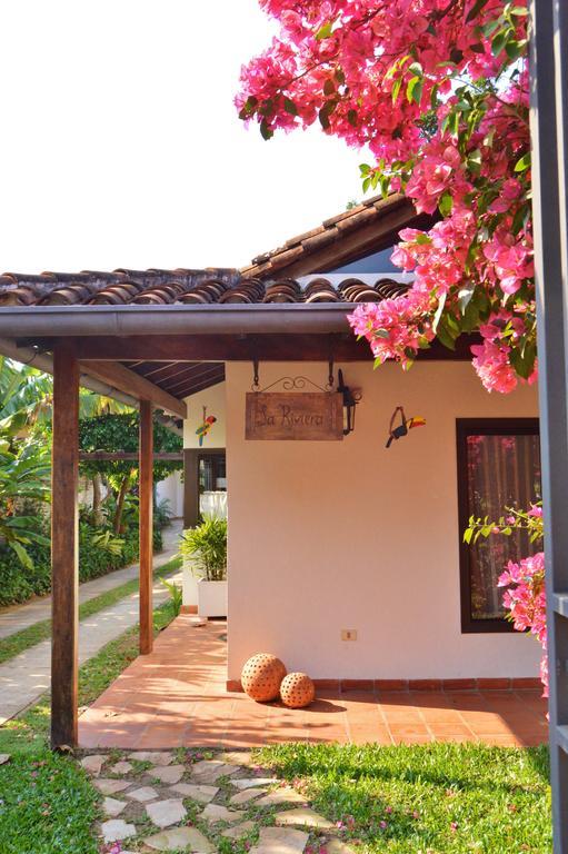 Aparthotel La Riviera à Fernando de la Mora Extérieur photo