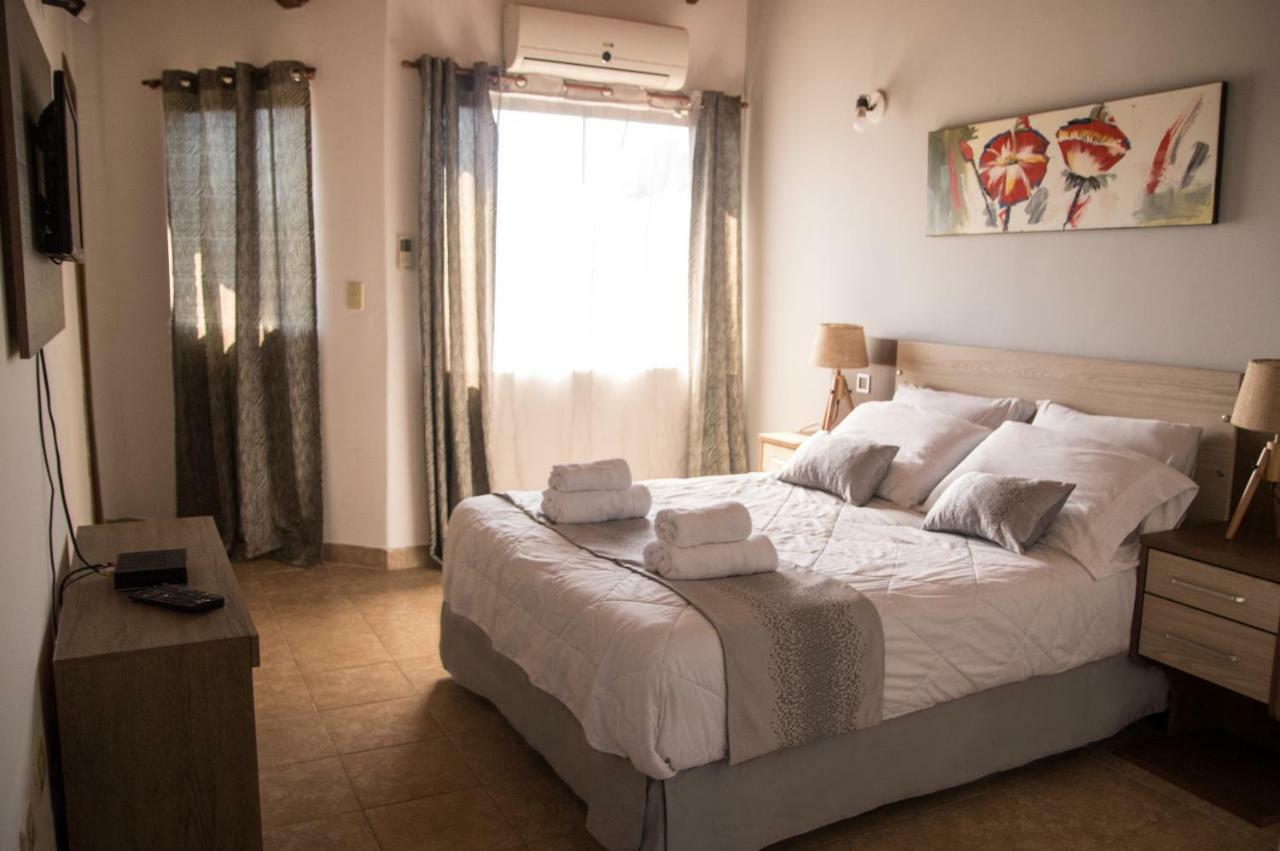 Aparthotel La Riviera à Fernando de la Mora Extérieur photo
