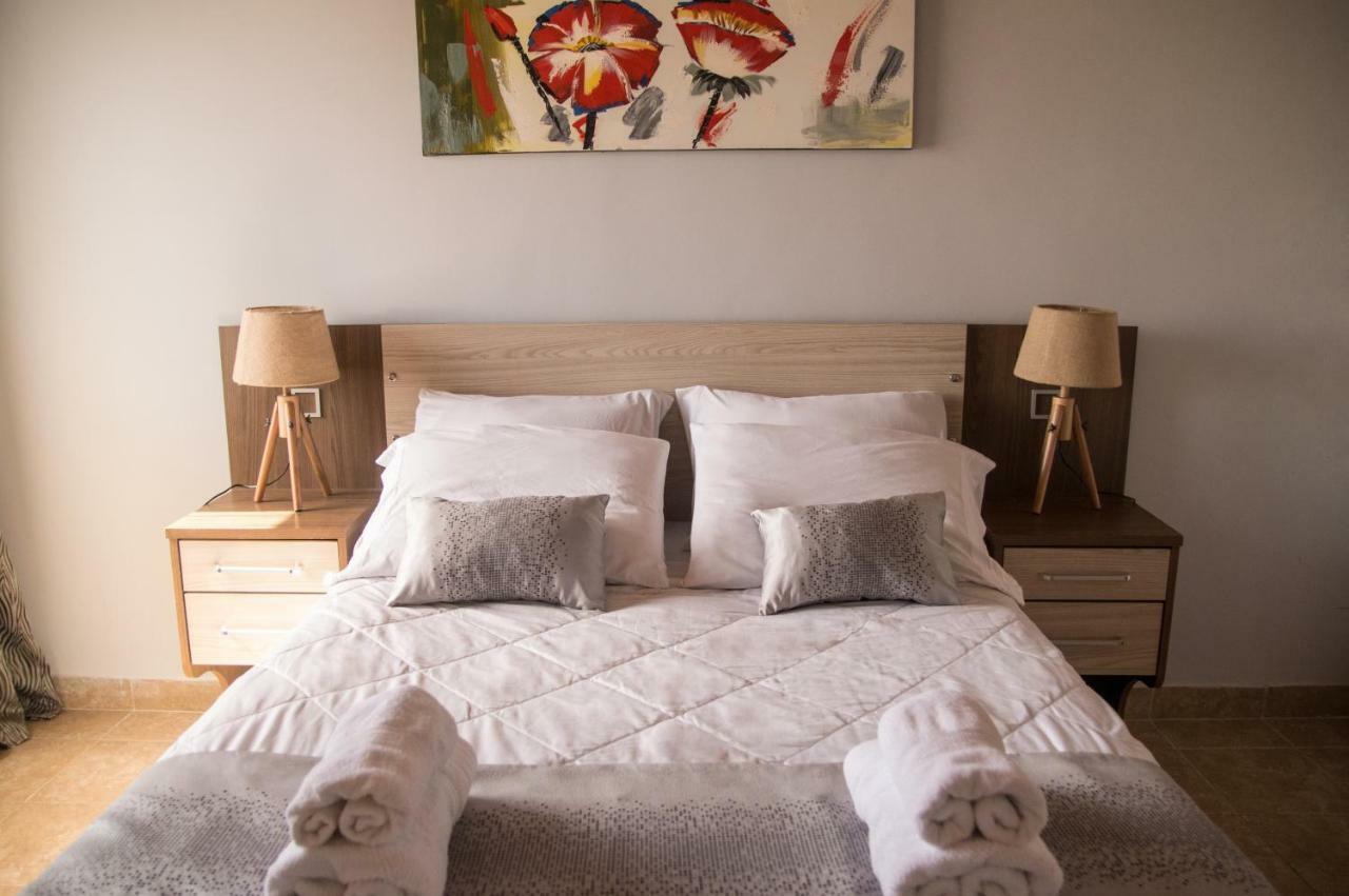Aparthotel La Riviera à Fernando de la Mora Extérieur photo