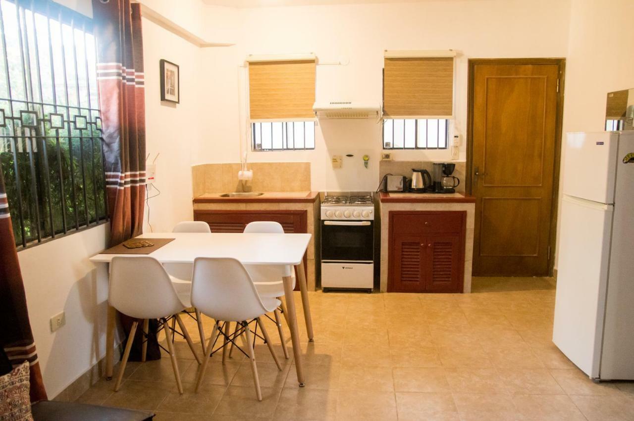 Aparthotel La Riviera à Fernando de la Mora Extérieur photo